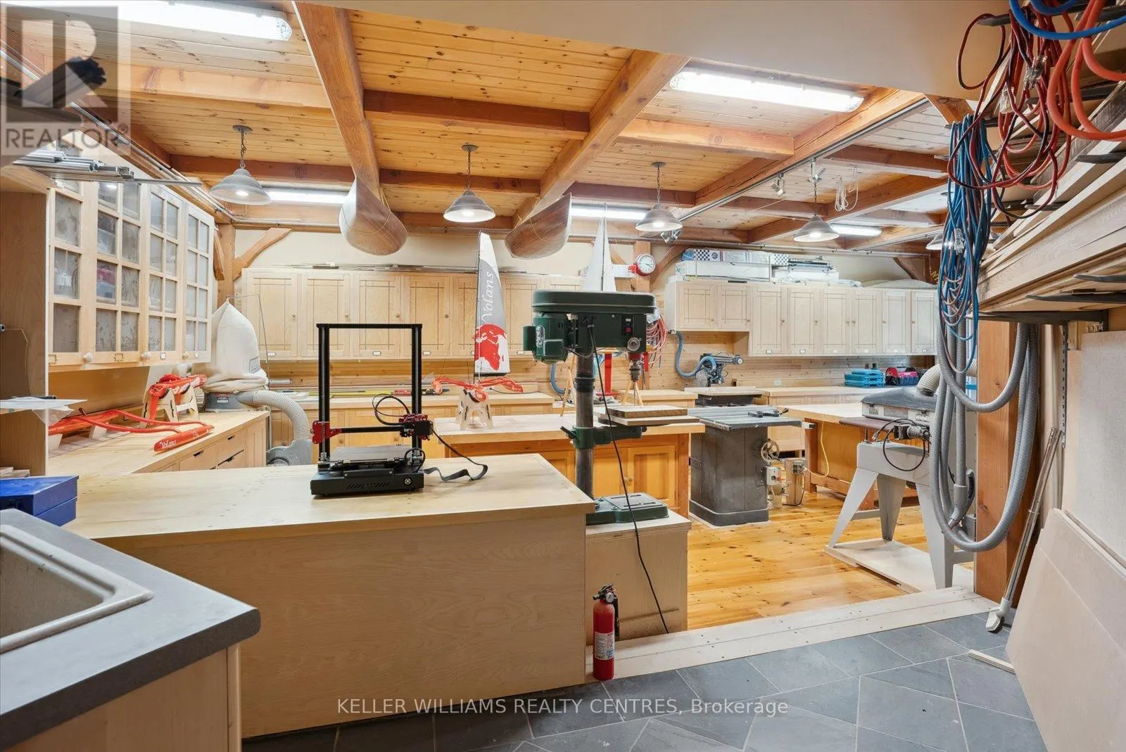 6 COUNTRY HEIGHTS DRIVE