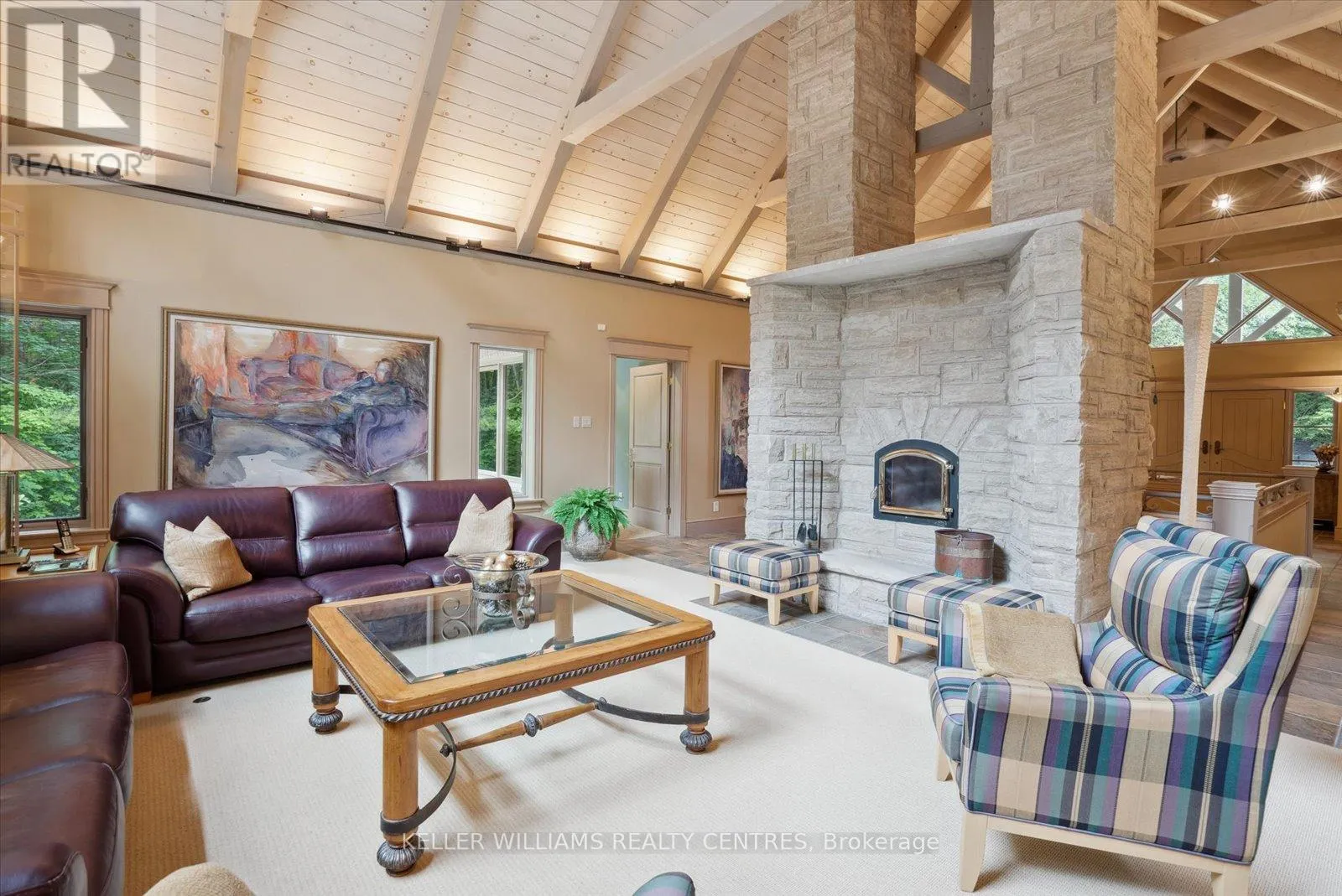 6 COUNTRY HEIGHTS DRIVE