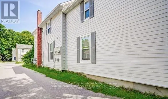 81 WELLINGTON STREET E