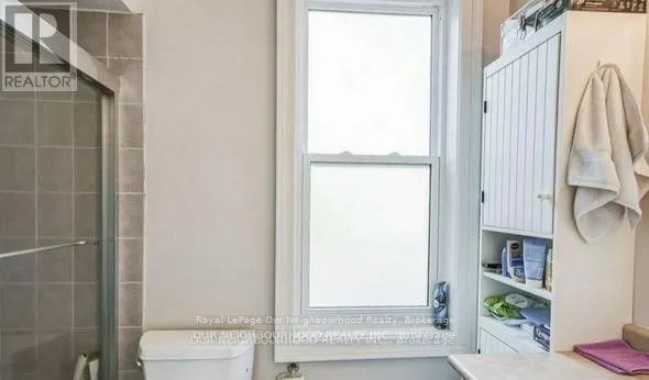 81 WELLINGTON STREET E