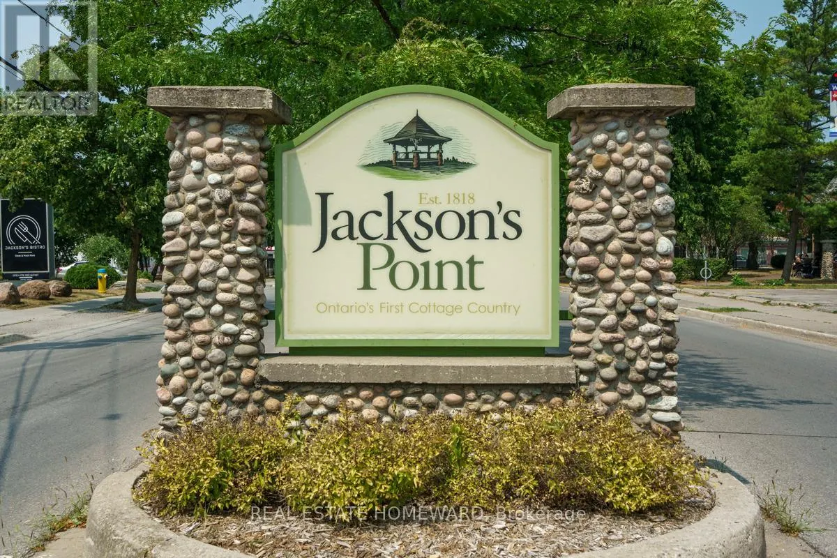 208 - 111 GREW BOULEVARD