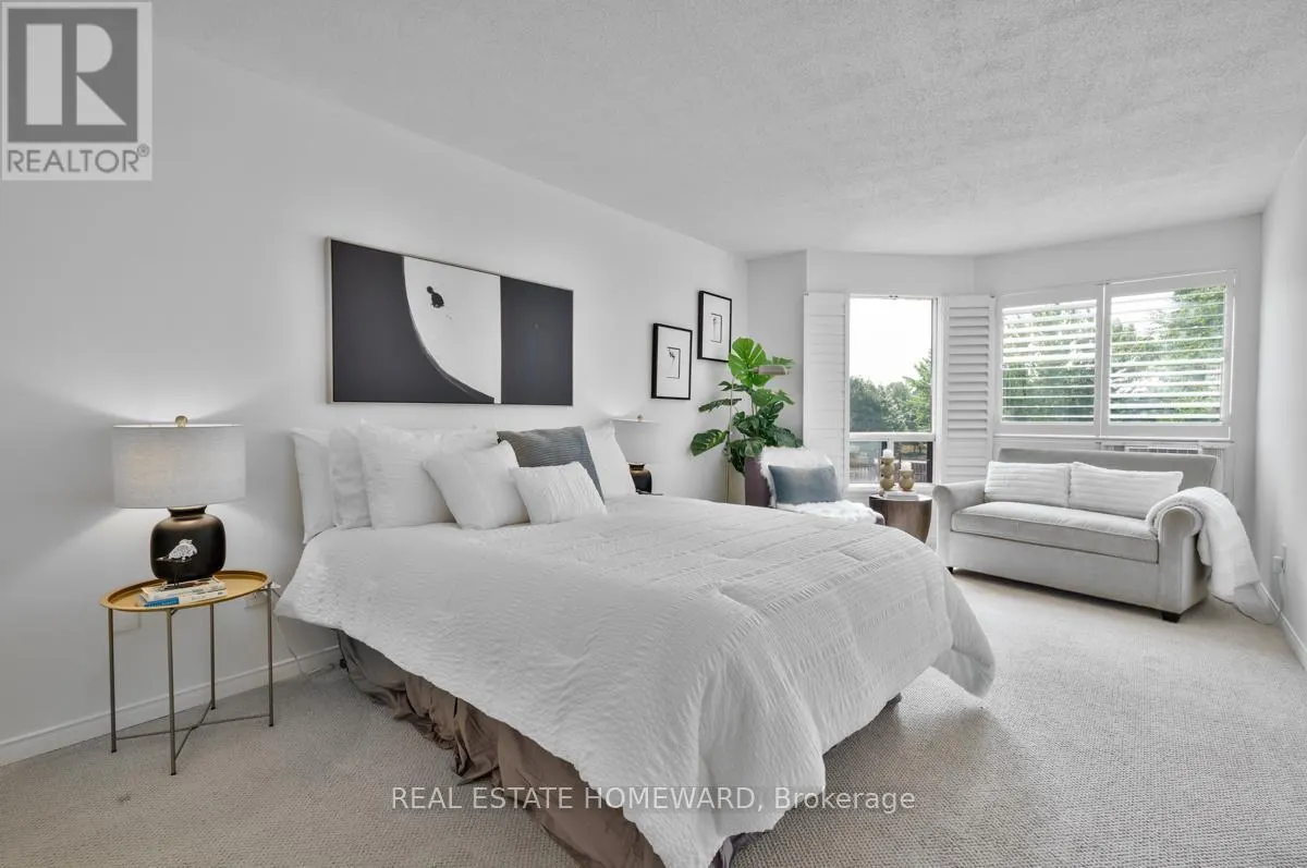 208 - 111 GREW BOULEVARD