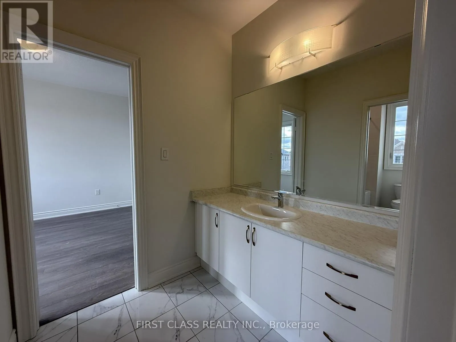 93 BOCCELLA CRESCENT