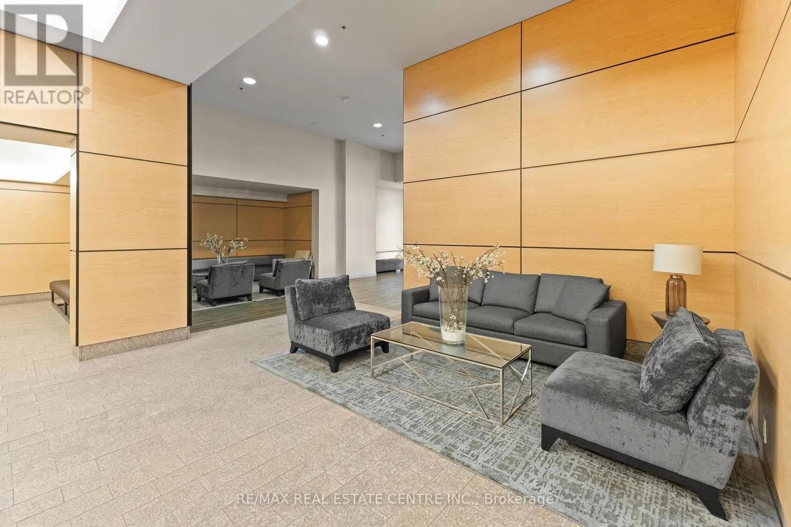 3004 - 2910 HIGHWAY 7 ROAD W