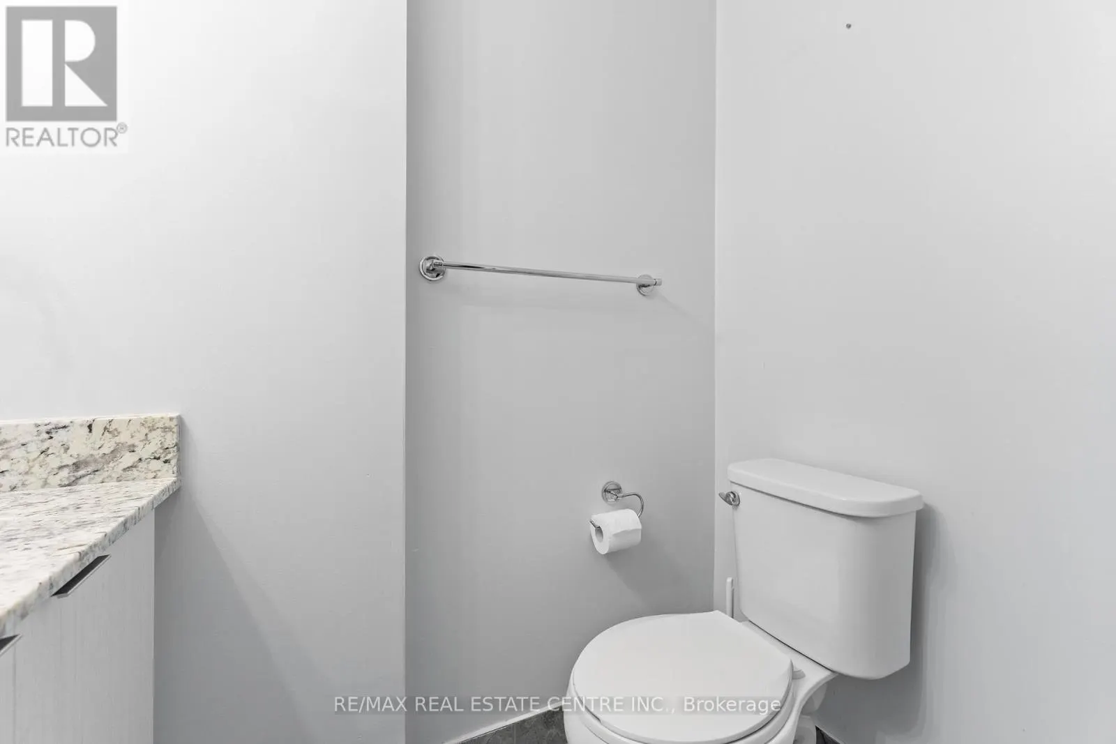 3004 - 2910 HIGHWAY 7 ROAD W