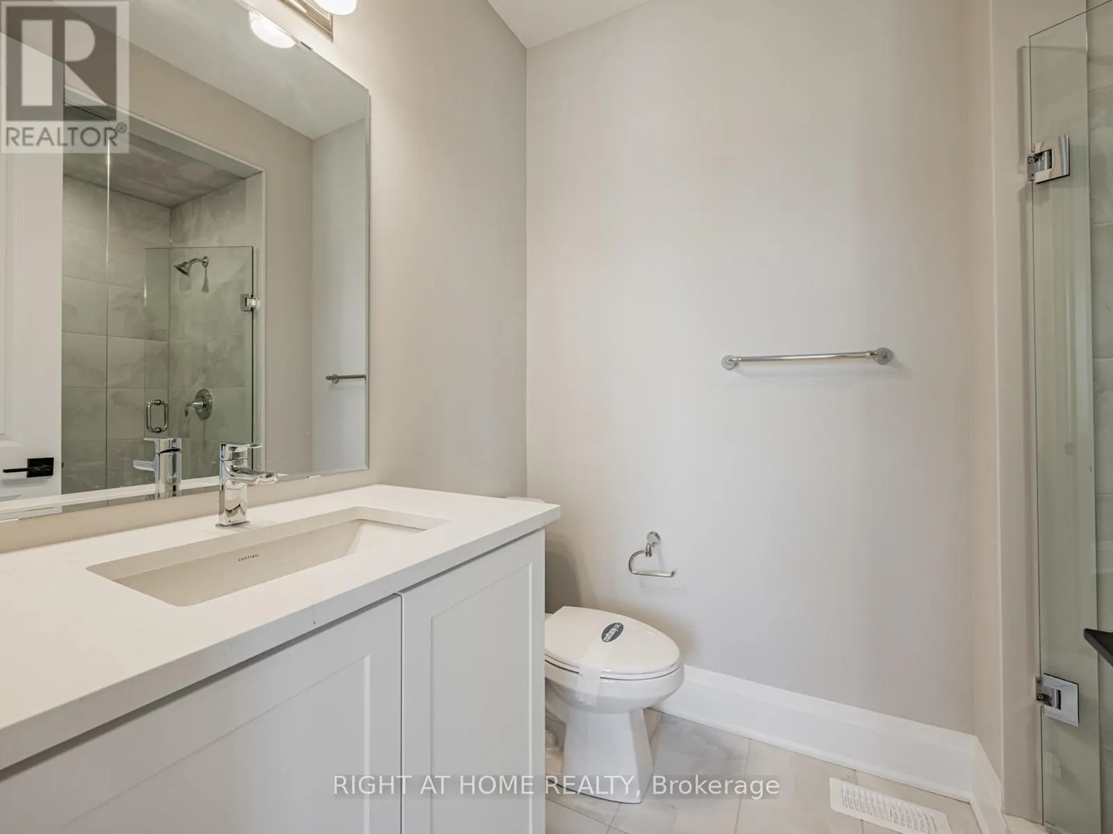 61 GREENRIDGE CRESCENT