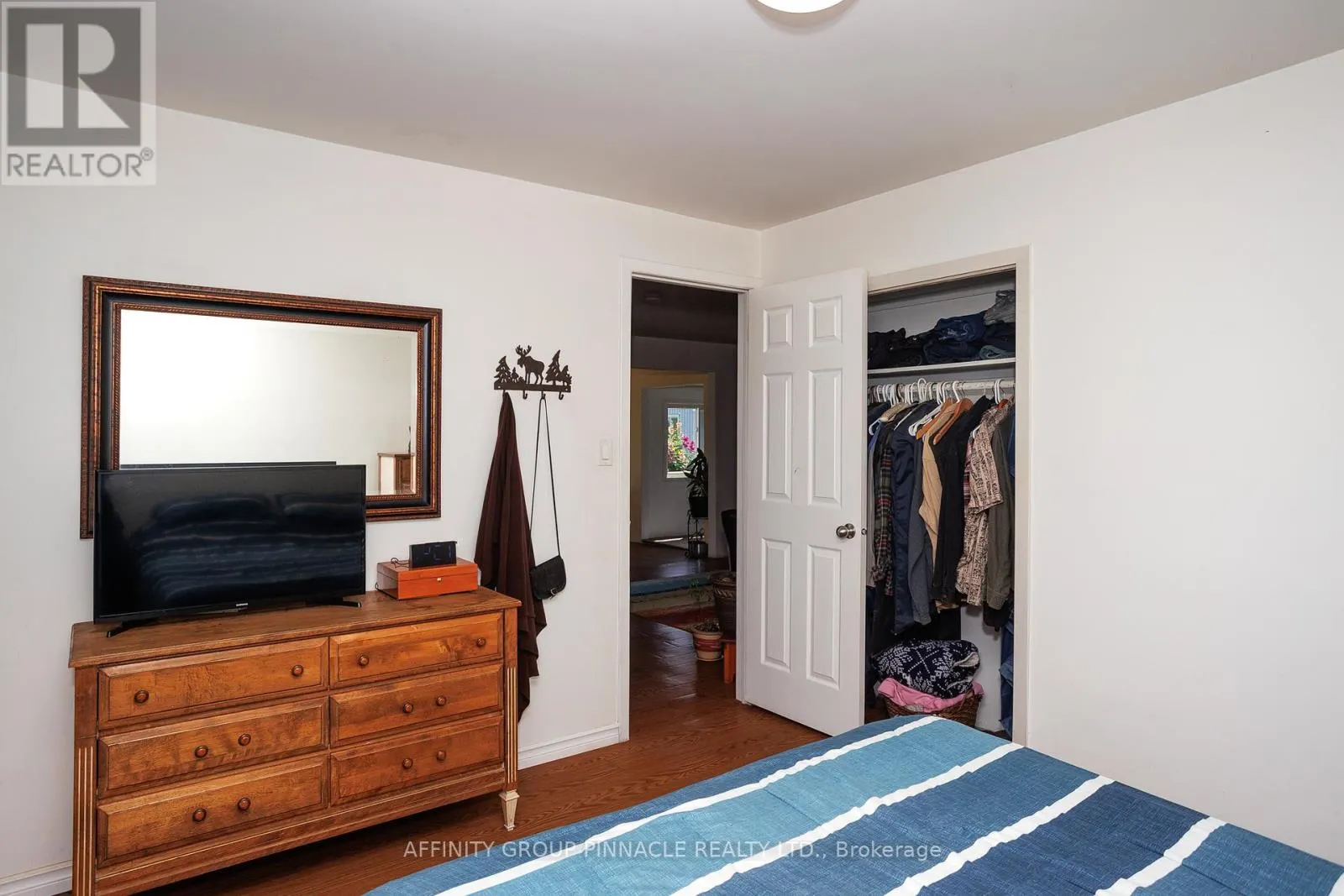 B1710 CONC RD 8 THORAH ROAD