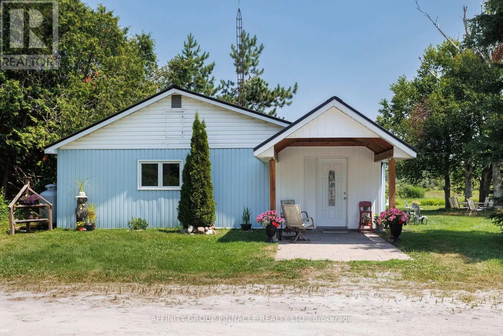 B1710 CONC RD 8 THORAH ROAD