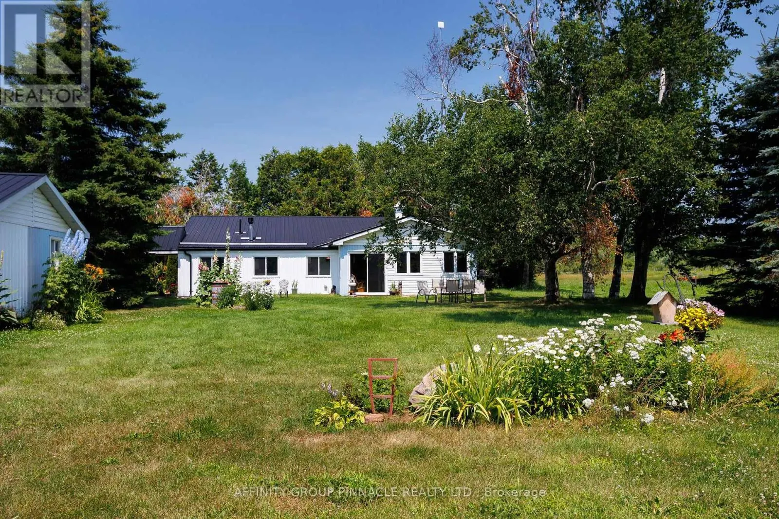 B1710 CONC RD 8 THORAH ROAD