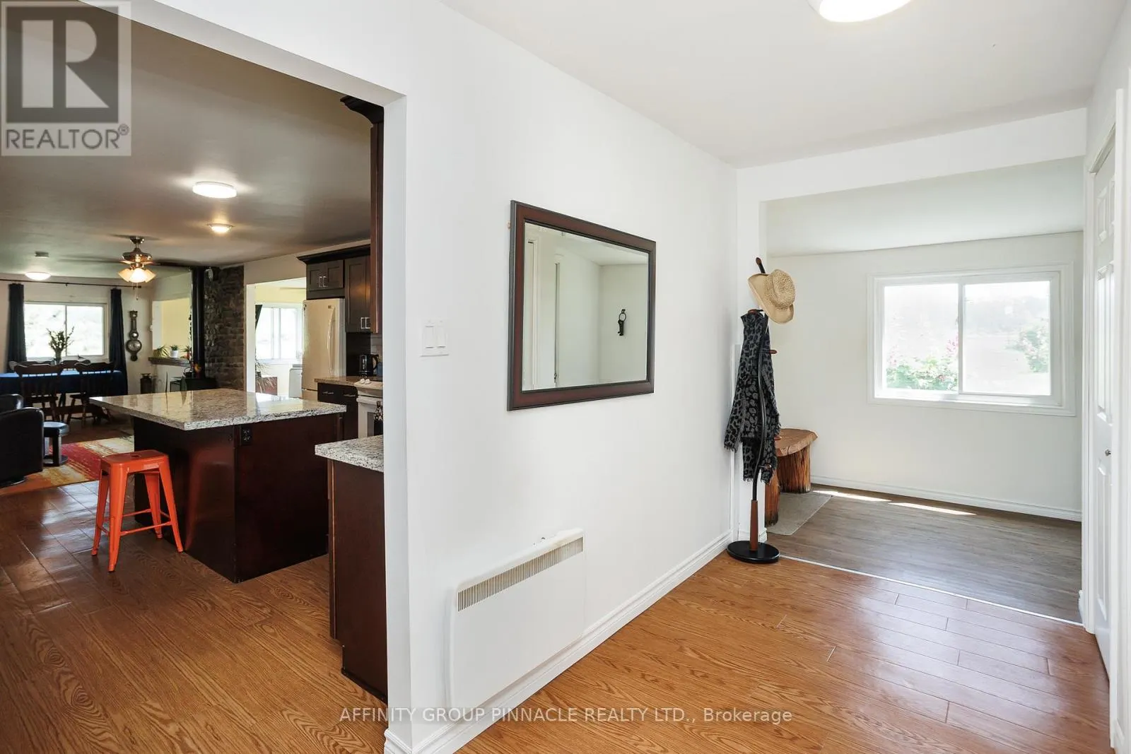 B1710 CONC RD 8 THORAH ROAD