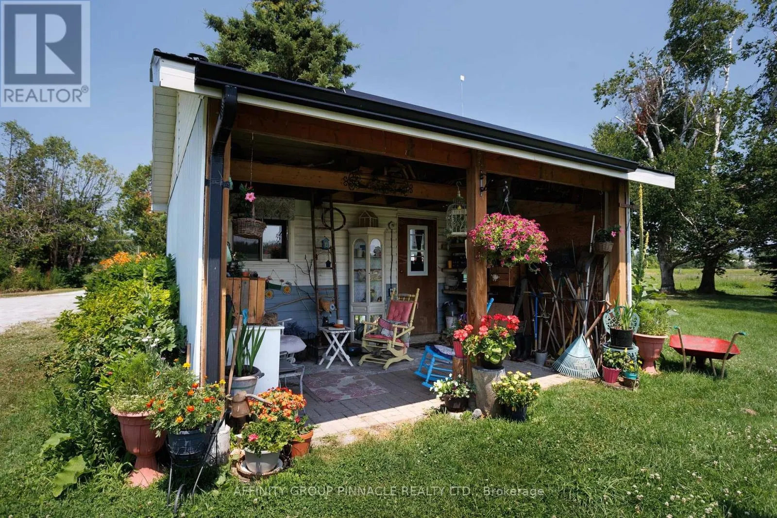 B1710 CONC RD 8 THORAH ROAD