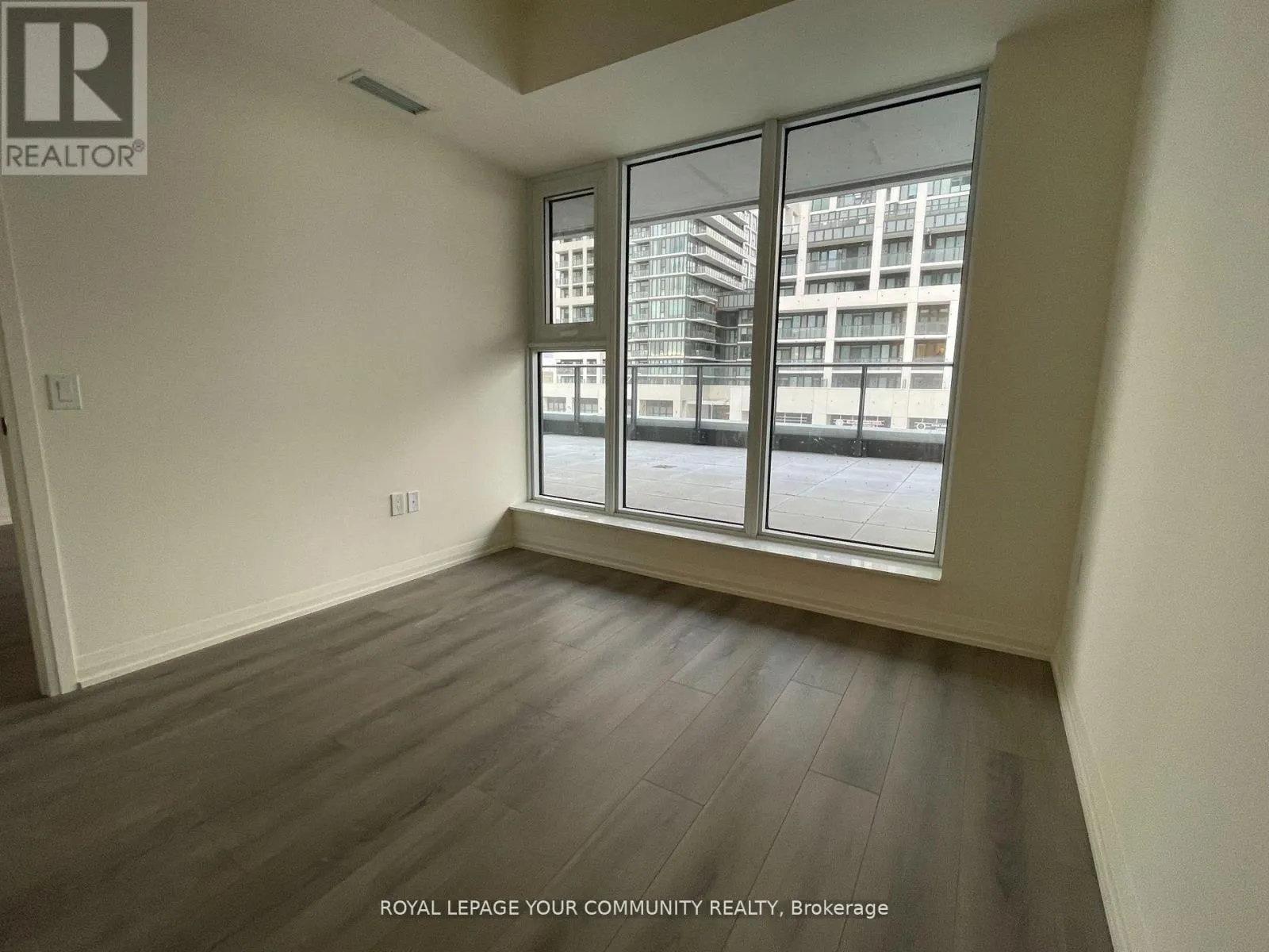 204 - 8960 JANE STREET