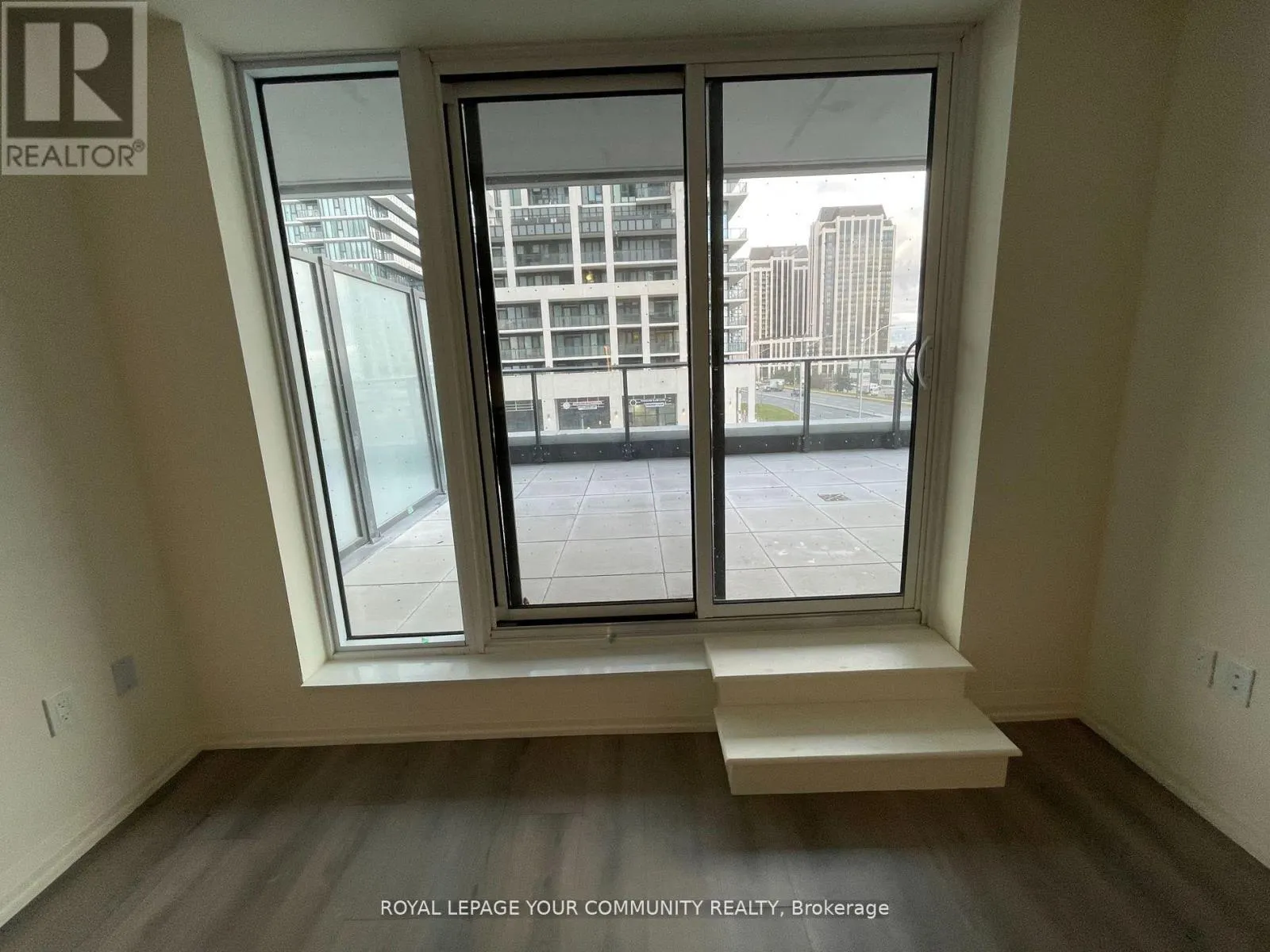 204 - 8960 JANE STREET