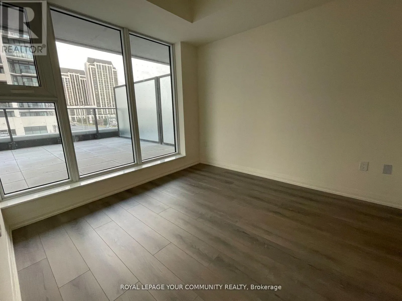 204 - 8960 JANE STREET