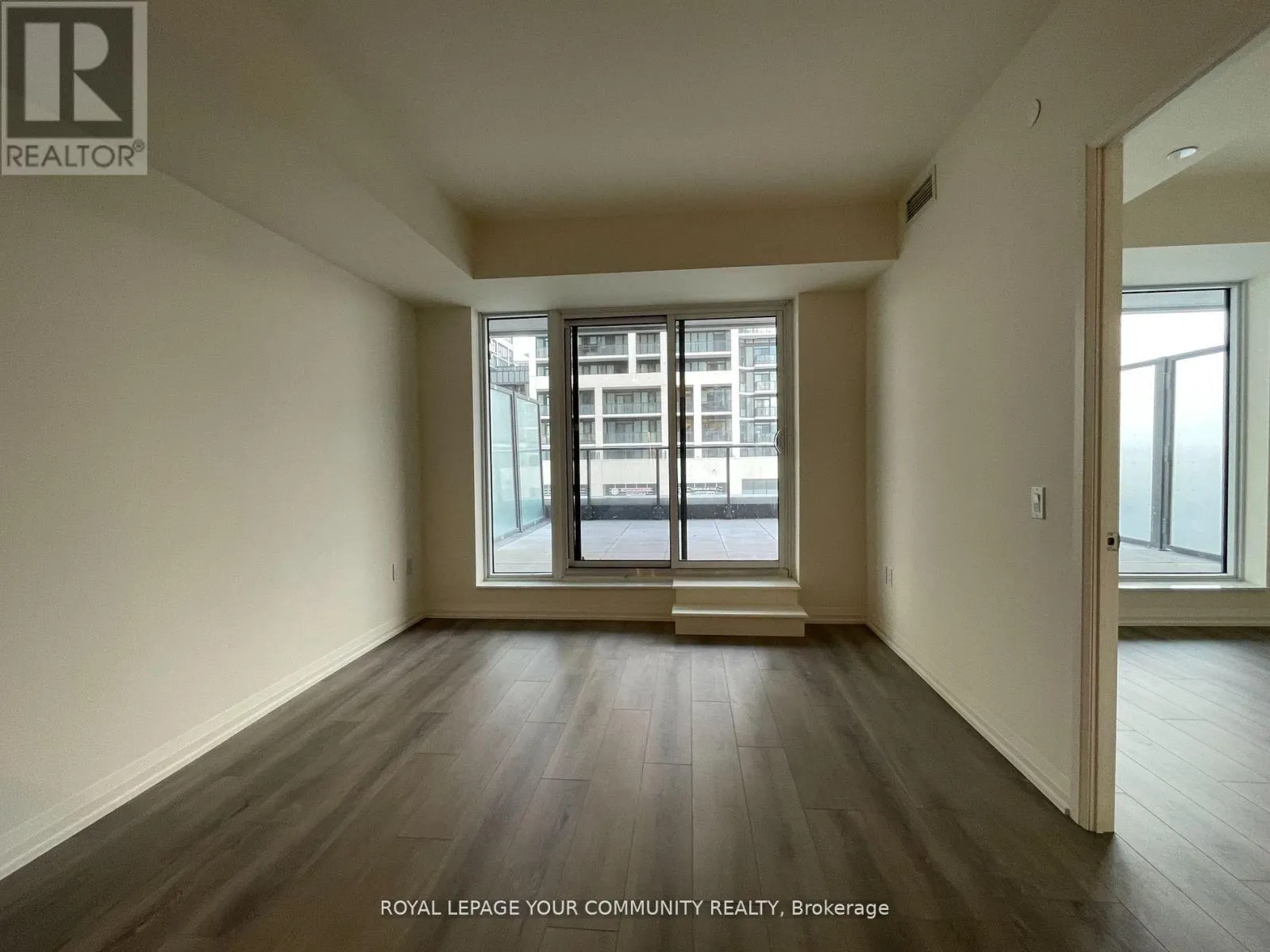 204 - 8960 JANE STREET