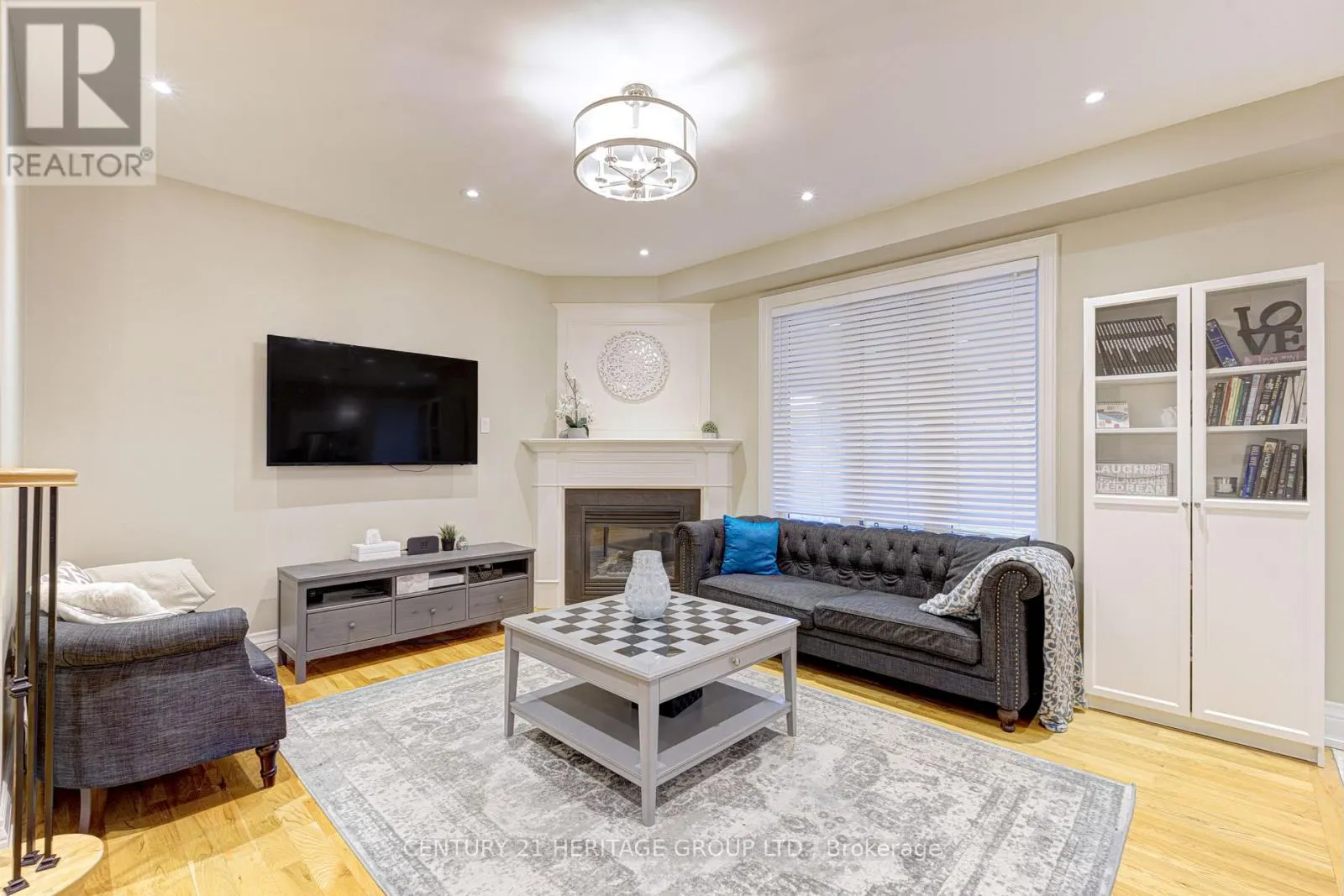 530 VELLORE WOODS BOULEVARD