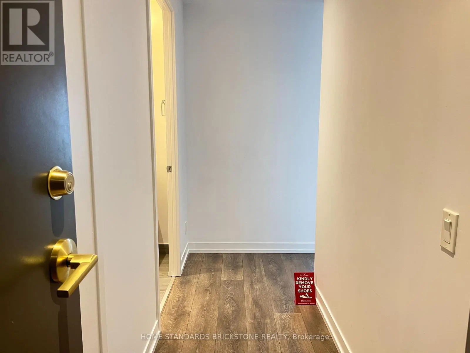 2605 - 898 PORTAGE PARKWAY