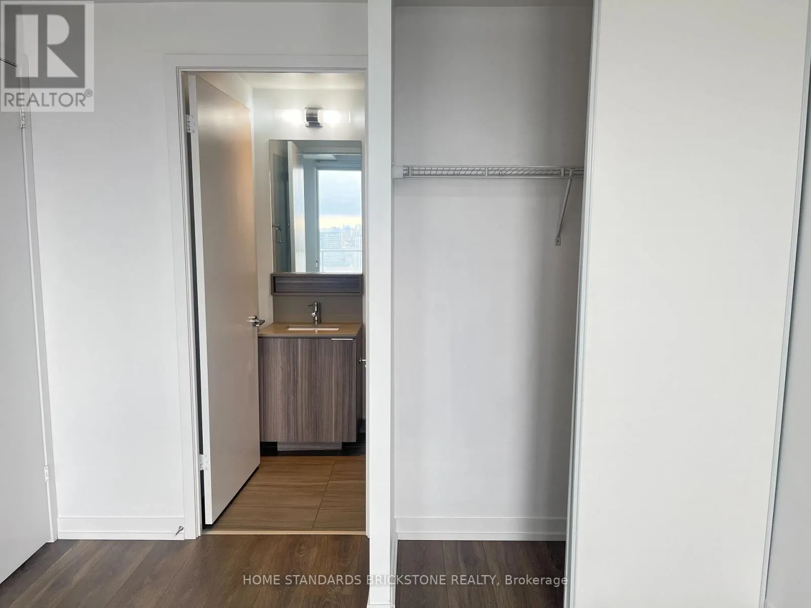 2605 - 898 PORTAGE PARKWAY