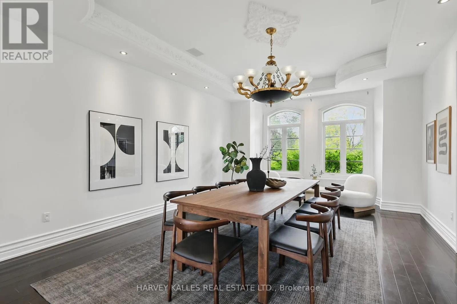 443 DEARBOURNE AVENUE