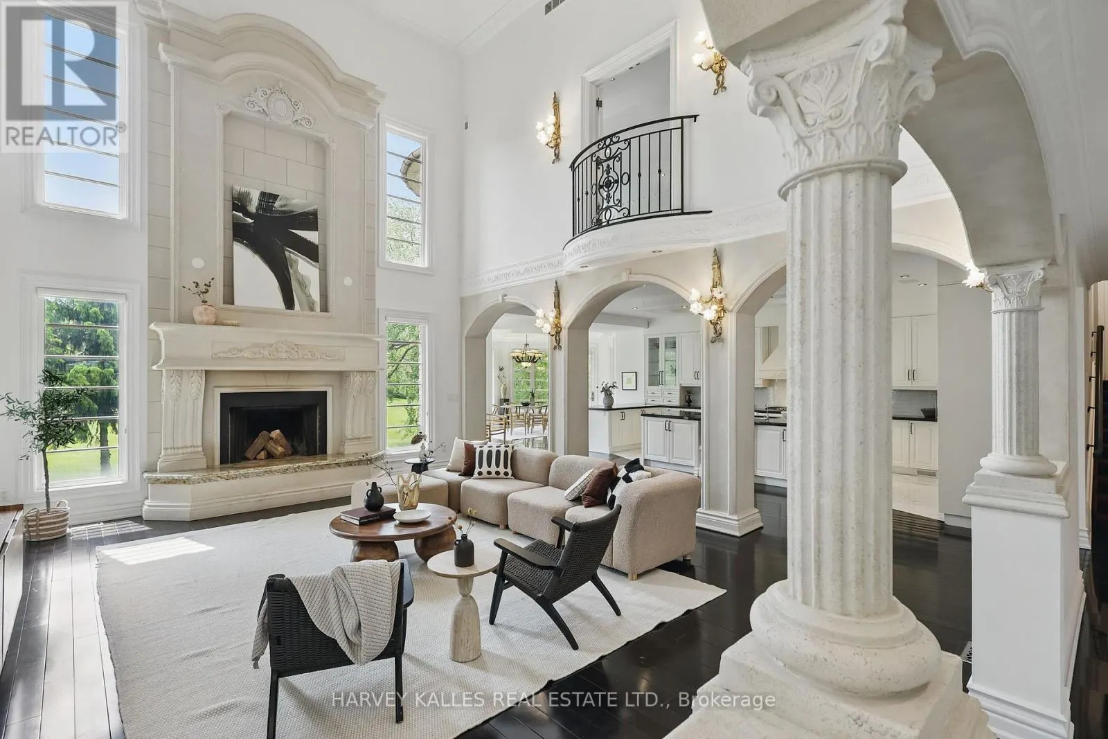 443 DEARBOURNE AVENUE