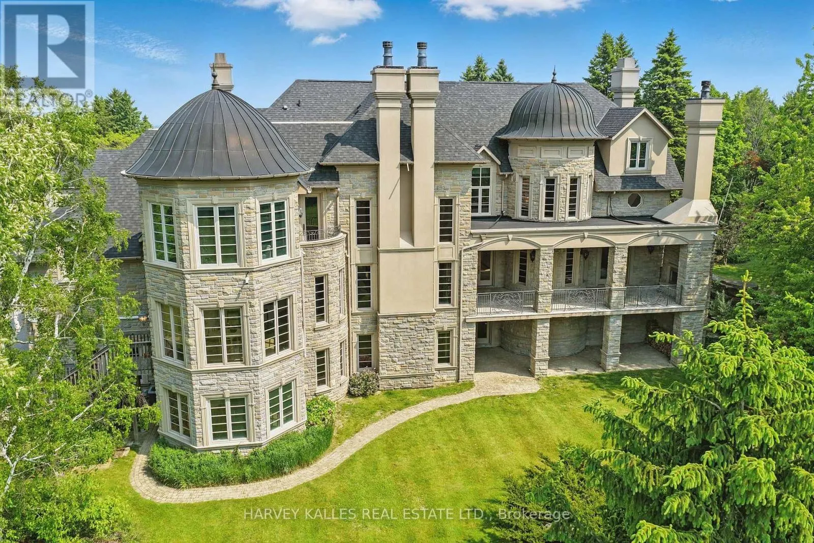 443 DEARBOURNE AVENUE