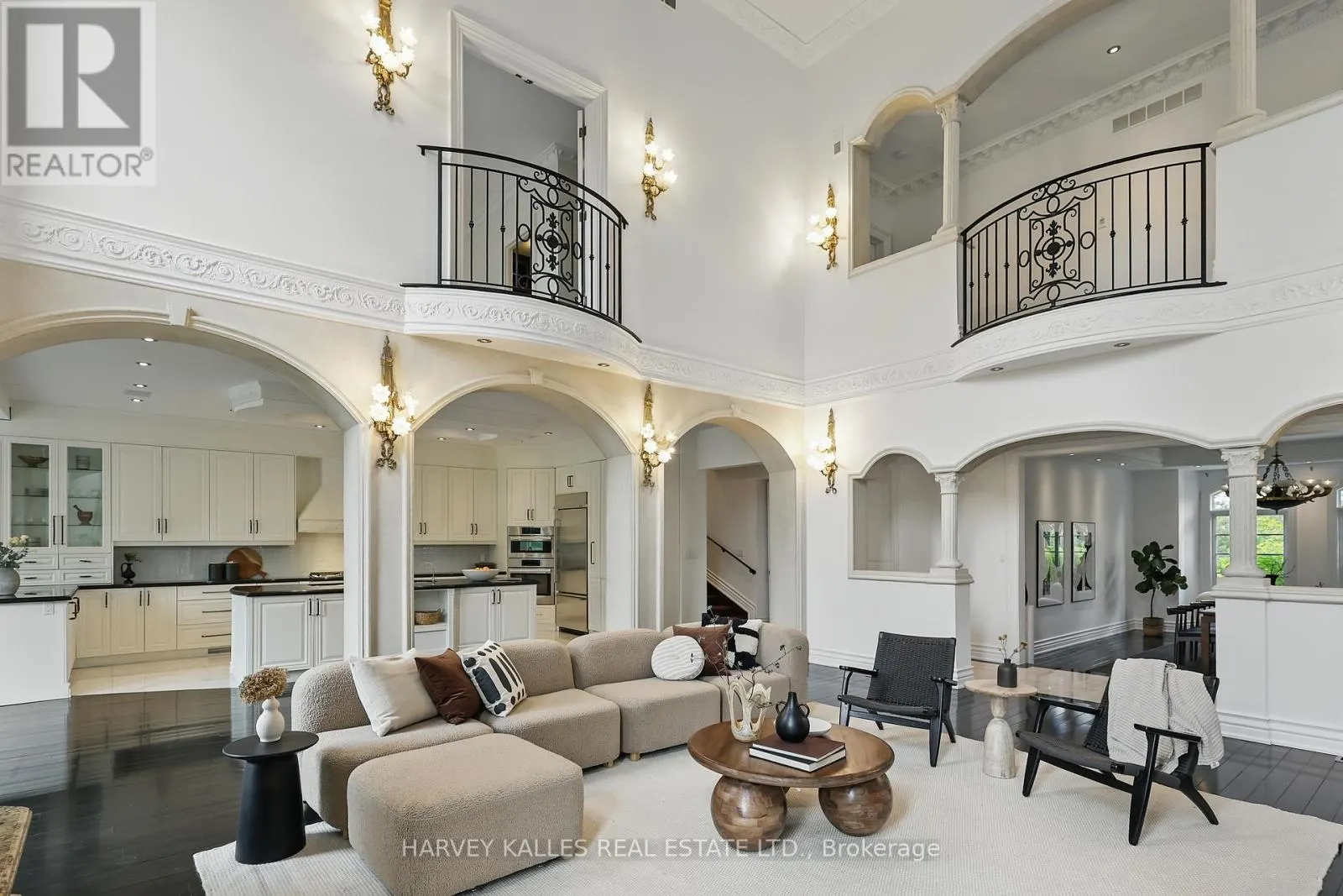 443 DEARBOURNE AVENUE