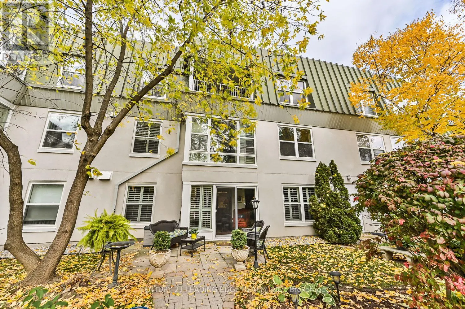 105 - 100 ANNA RUSSELL WAY