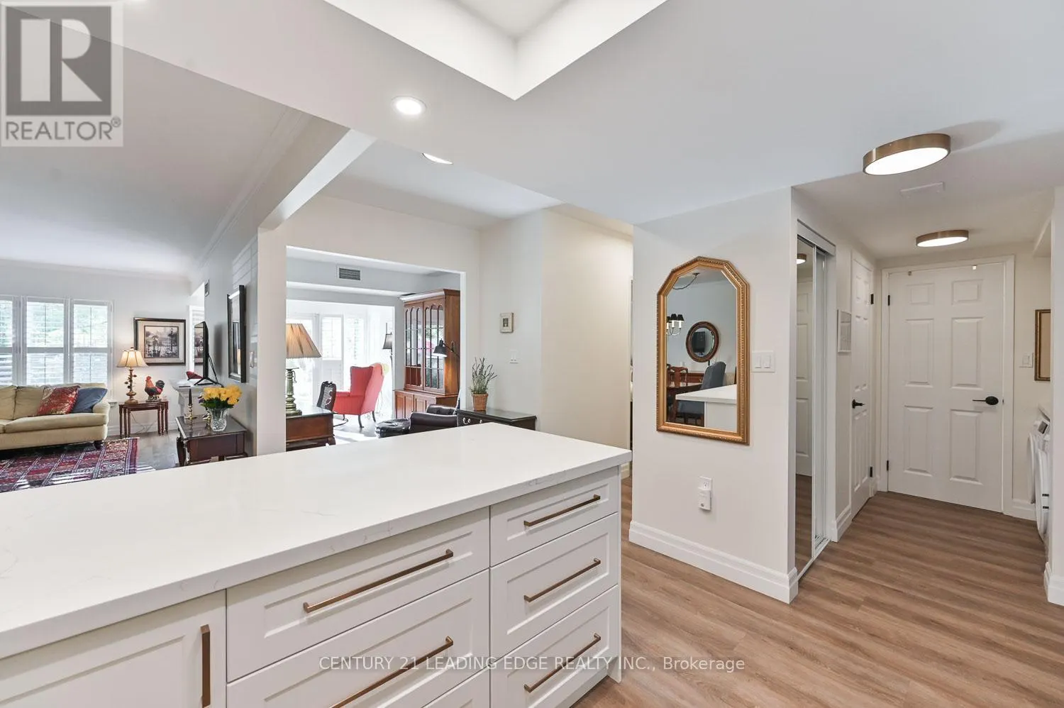 105 - 100 ANNA RUSSELL WAY