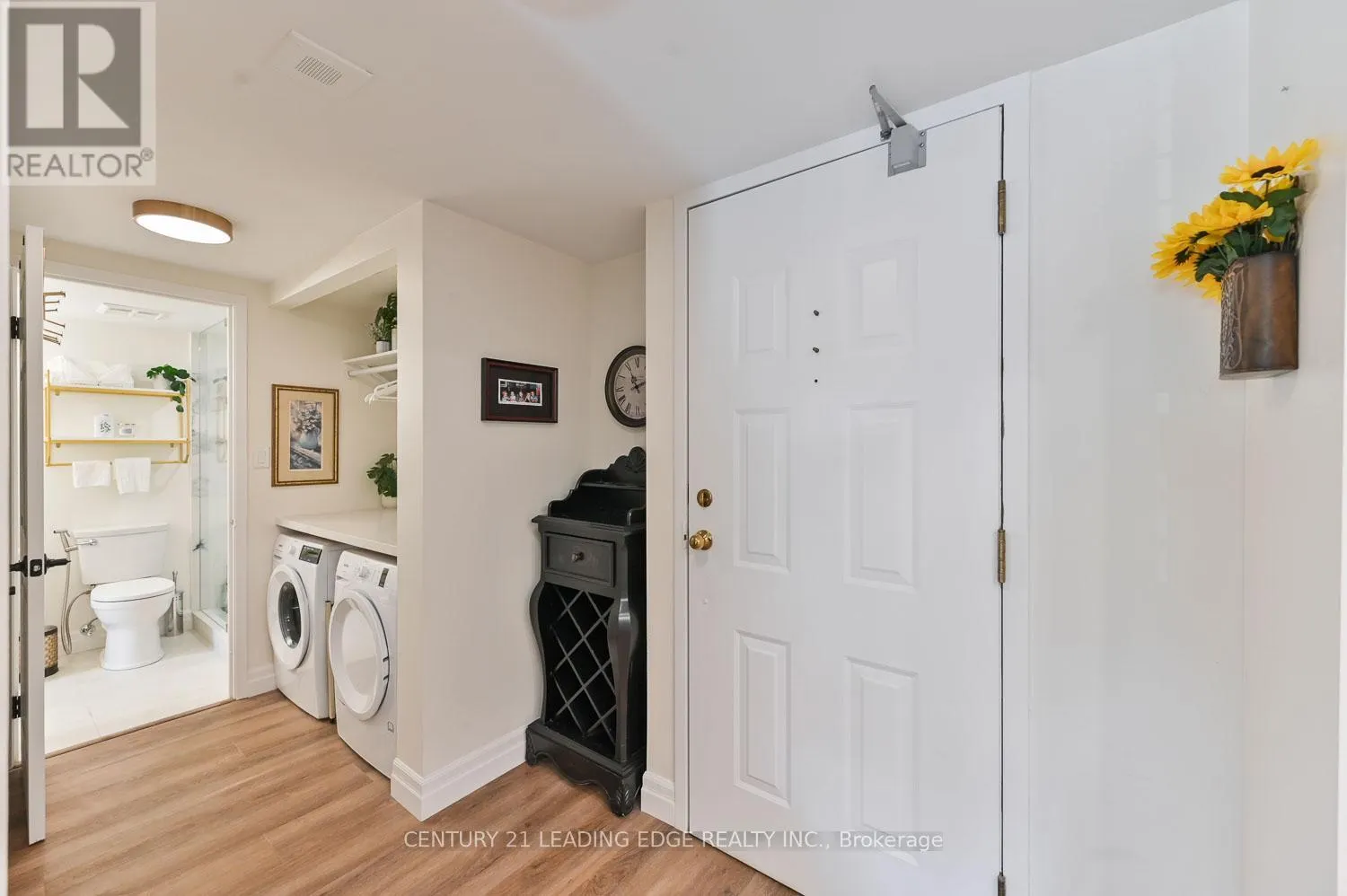 105 - 100 ANNA RUSSELL WAY