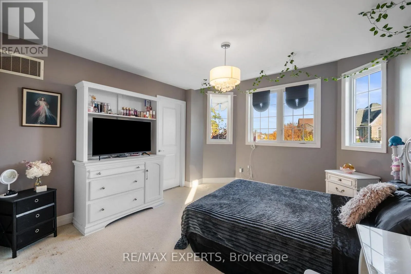 50 LILLY VALLEY CRESCENT