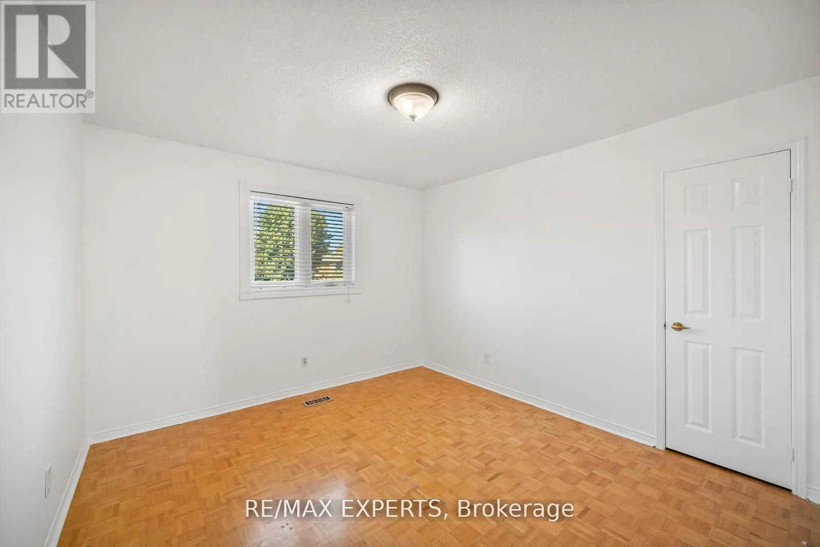 118 CHANCELLOR DRIVE