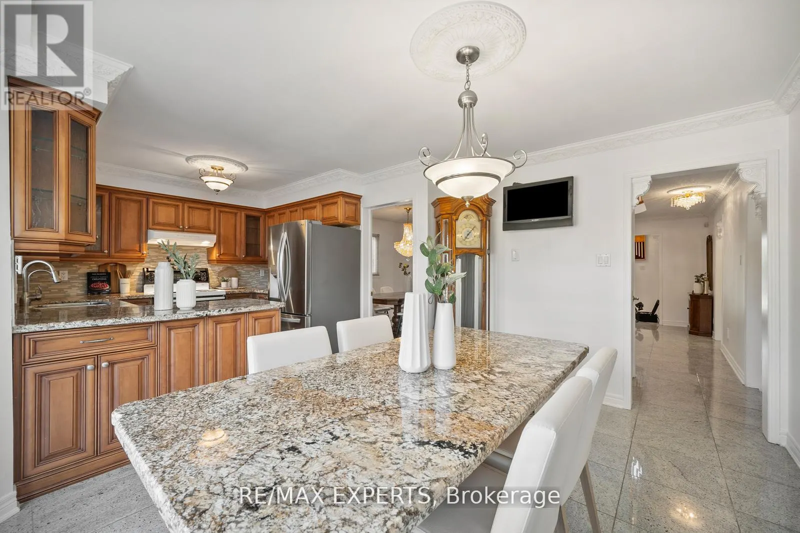 118 CHANCELLOR DRIVE