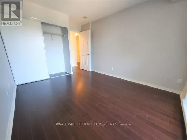 212 - 73 KING WILLIAM CRESCENT