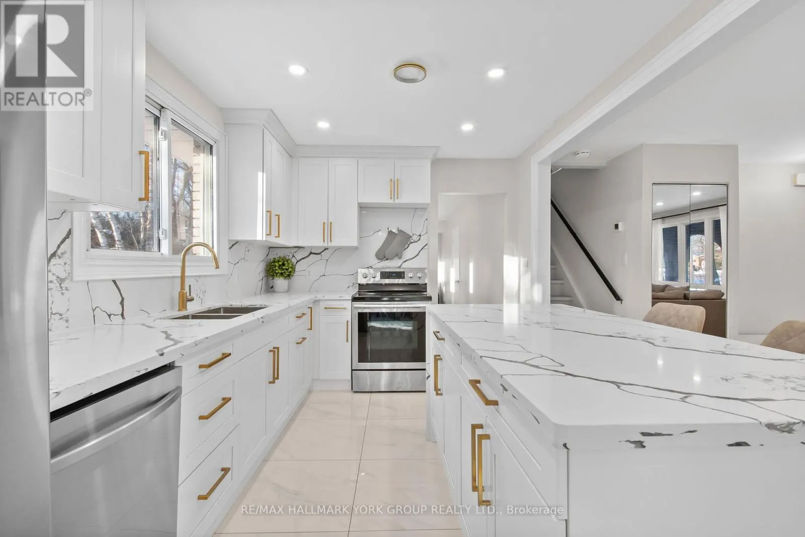 96 RIVERVIEW BEACH ROAD