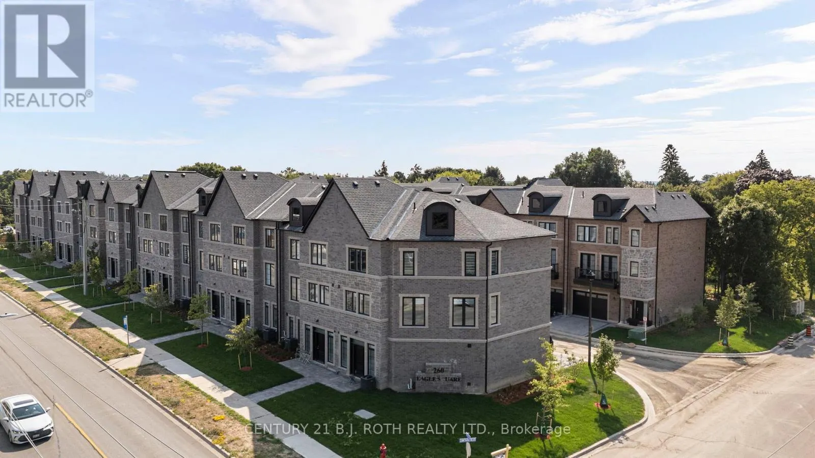 23 - 260 EAGLE STREET