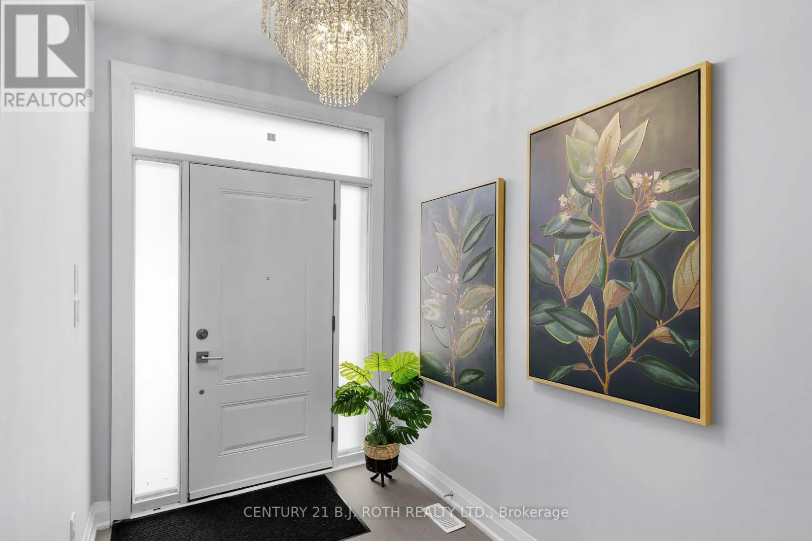 23 - 260 EAGLE STREET