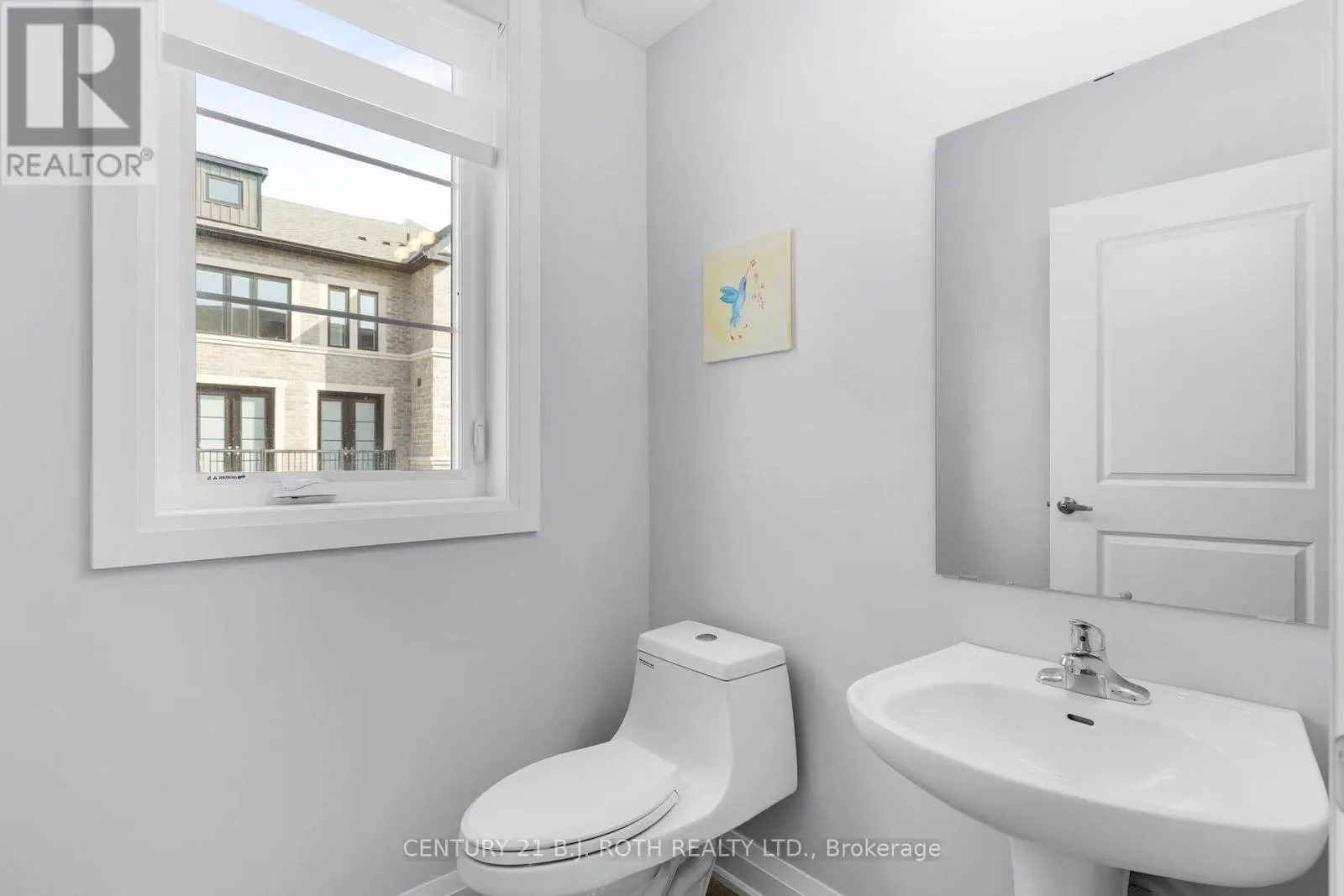 23 - 260 EAGLE STREET