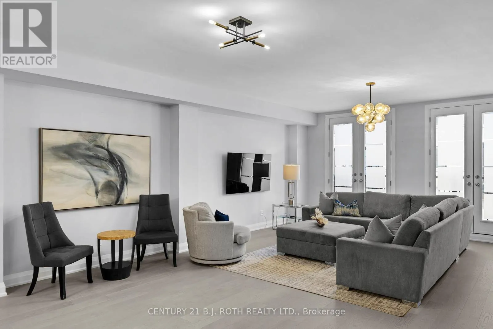 23 - 260 EAGLE STREET