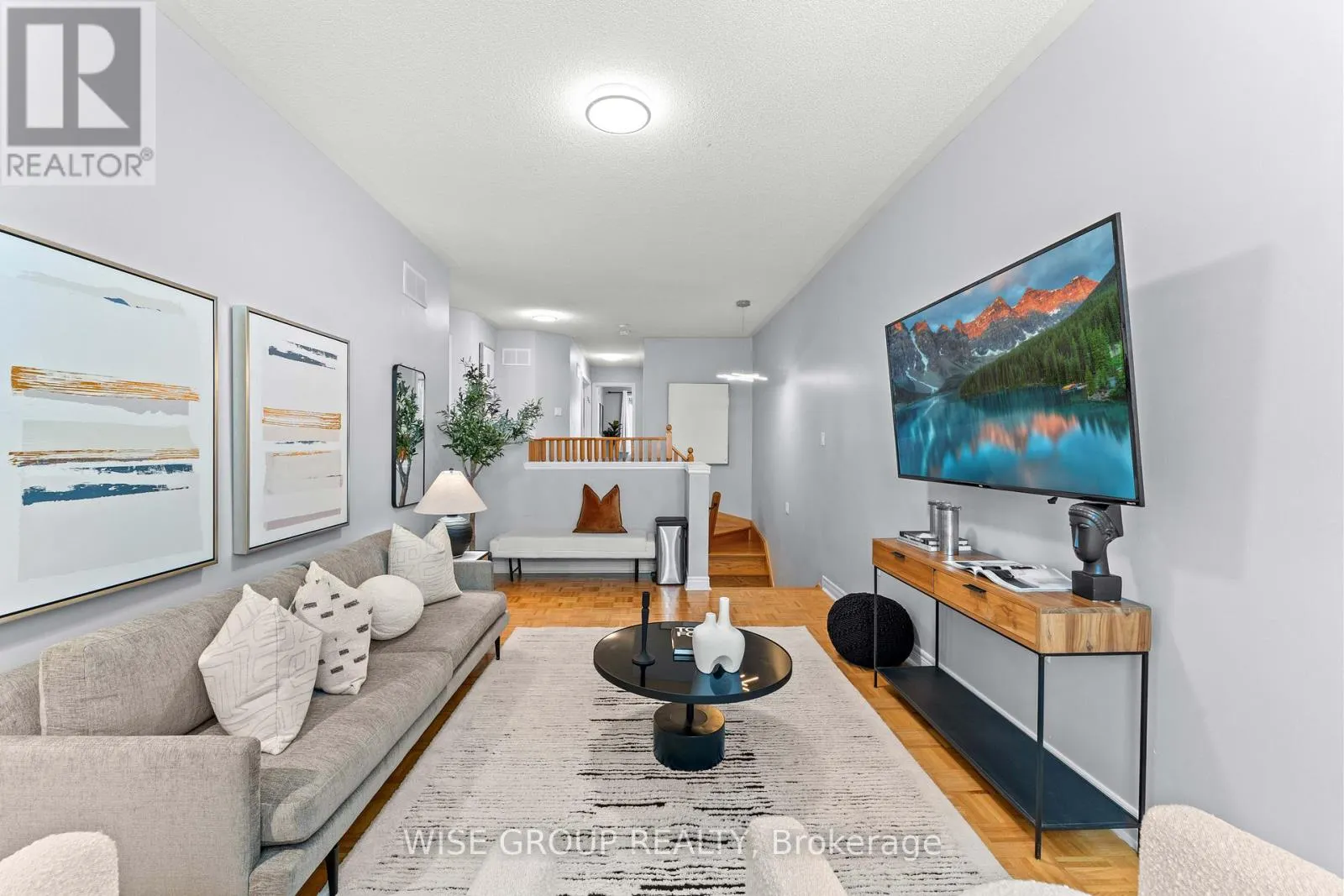 125 MISTYWOOD CRESCENT