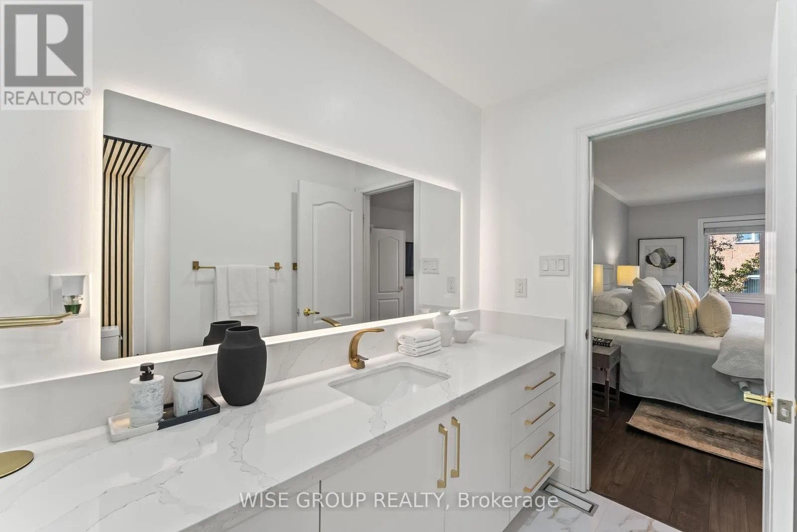 125 MISTYWOOD CRESCENT