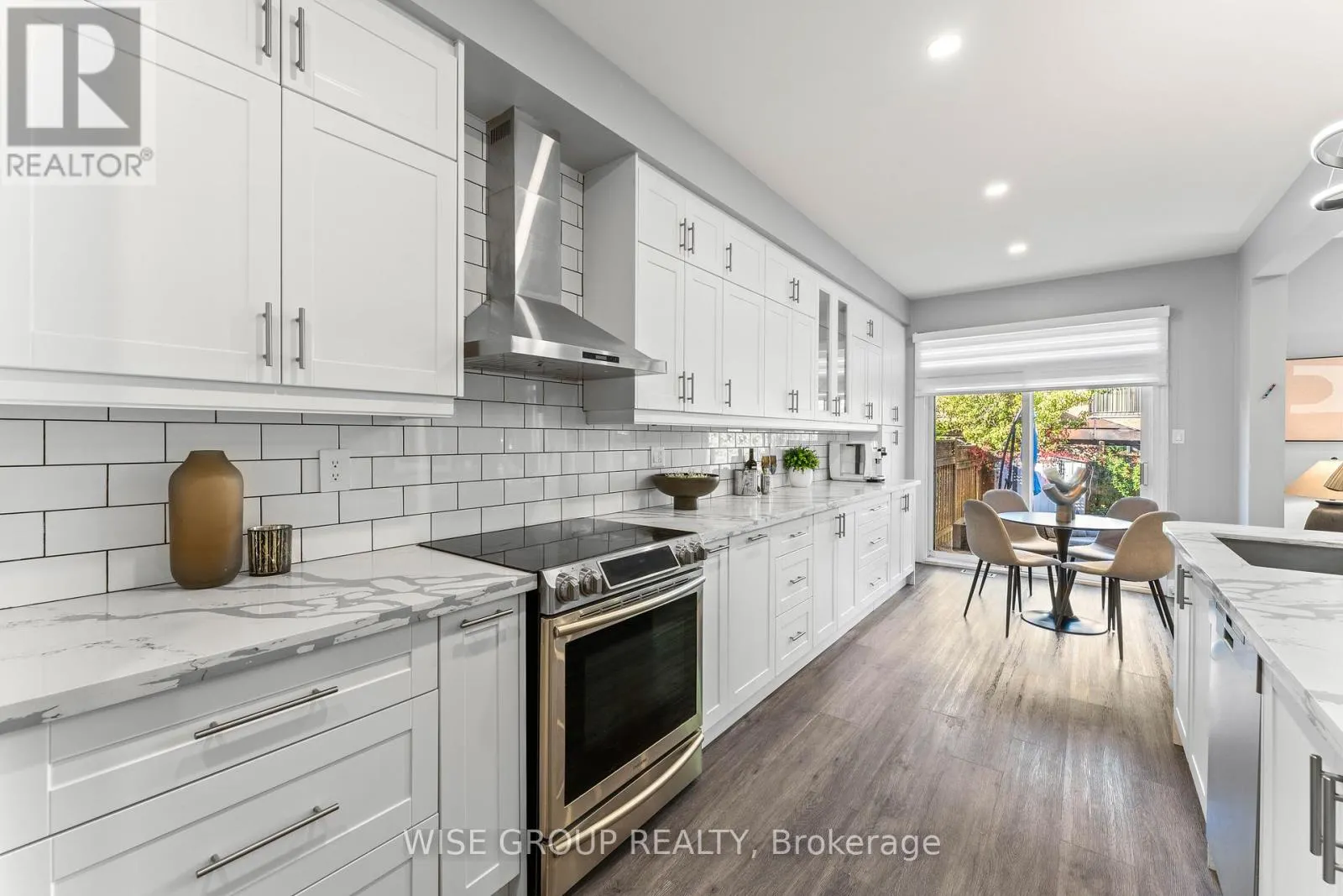 125 MISTYWOOD CRESCENT