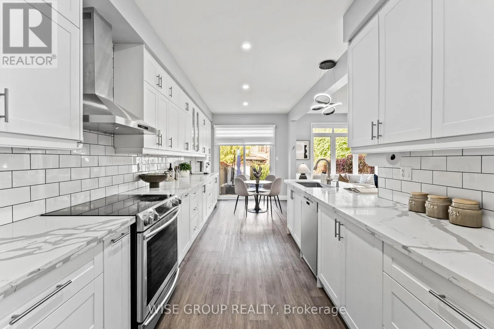 125 MISTYWOOD CRESCENT