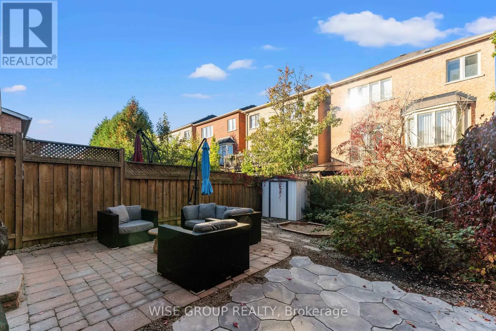 125 MISTYWOOD CRESCENT