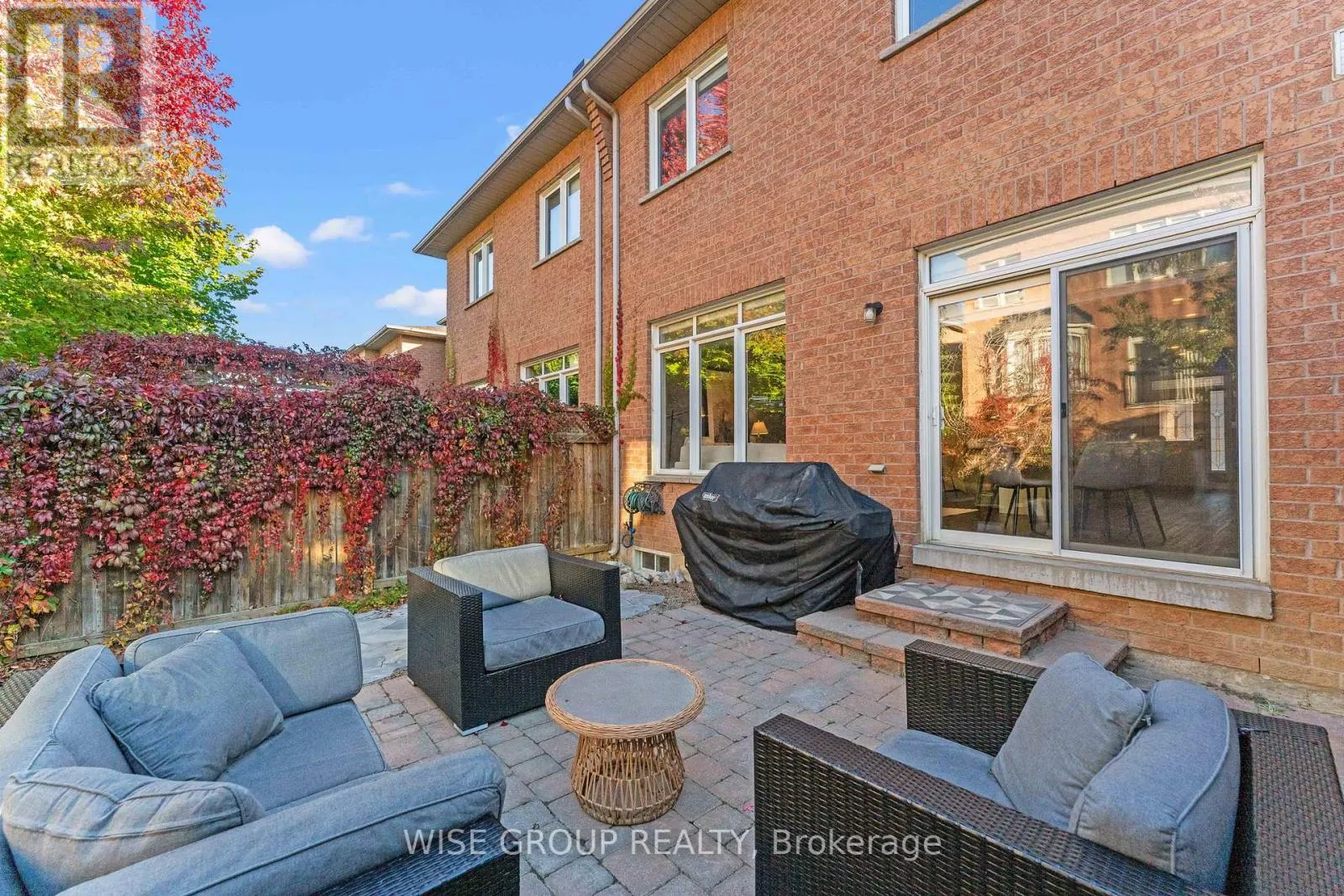 125 MISTYWOOD CRESCENT