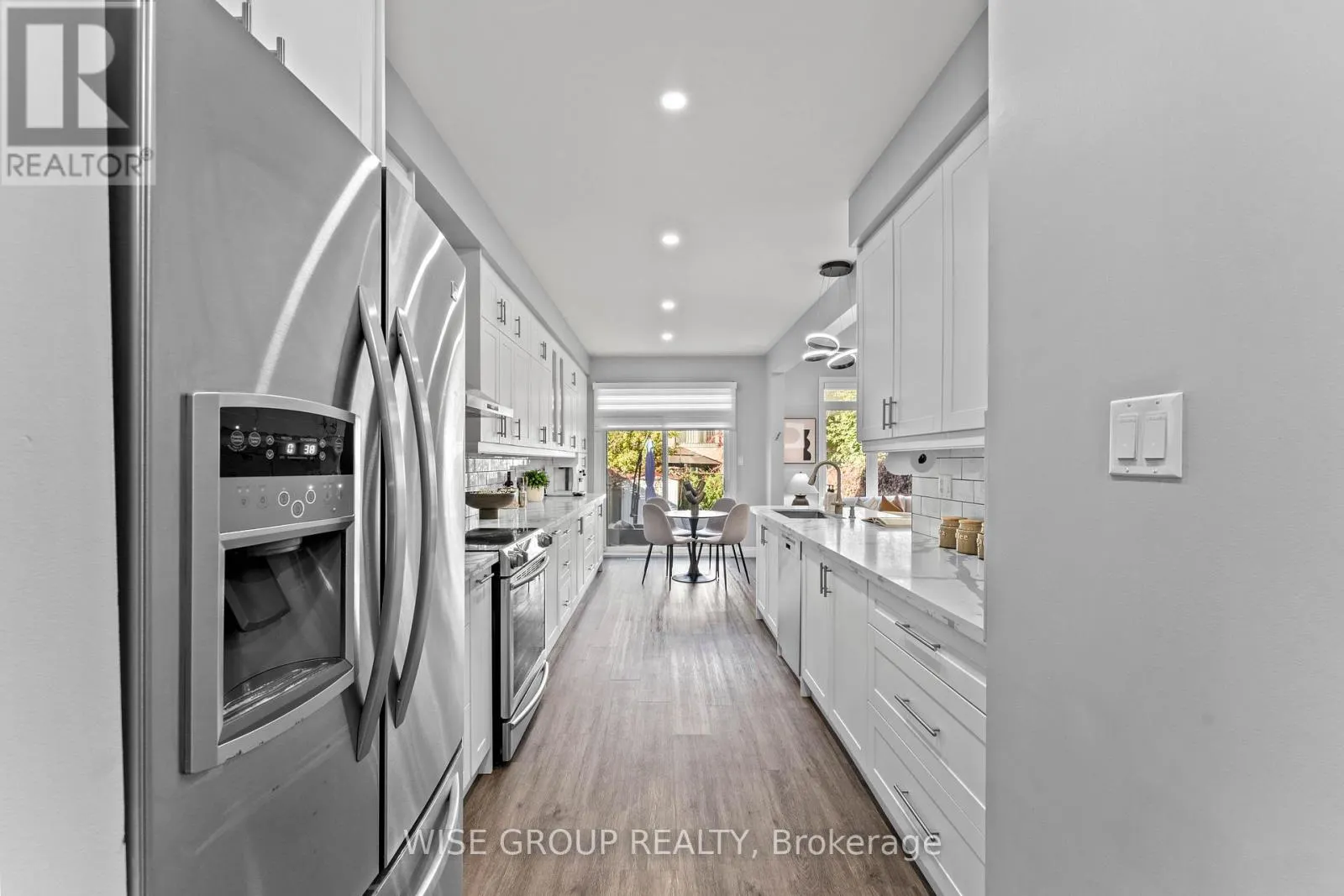 125 MISTYWOOD CRESCENT