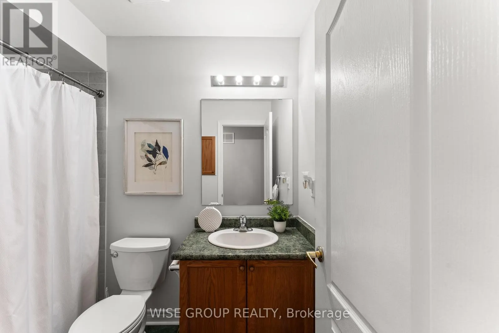 125 MISTYWOOD CRESCENT