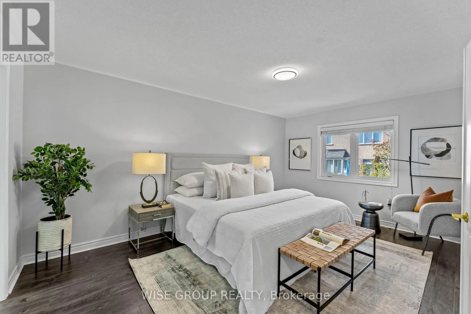 125 MISTYWOOD CRESCENT