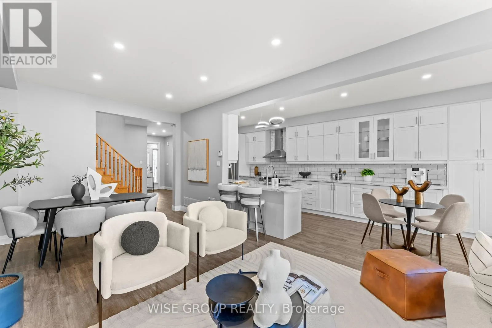 125 MISTYWOOD CRESCENT