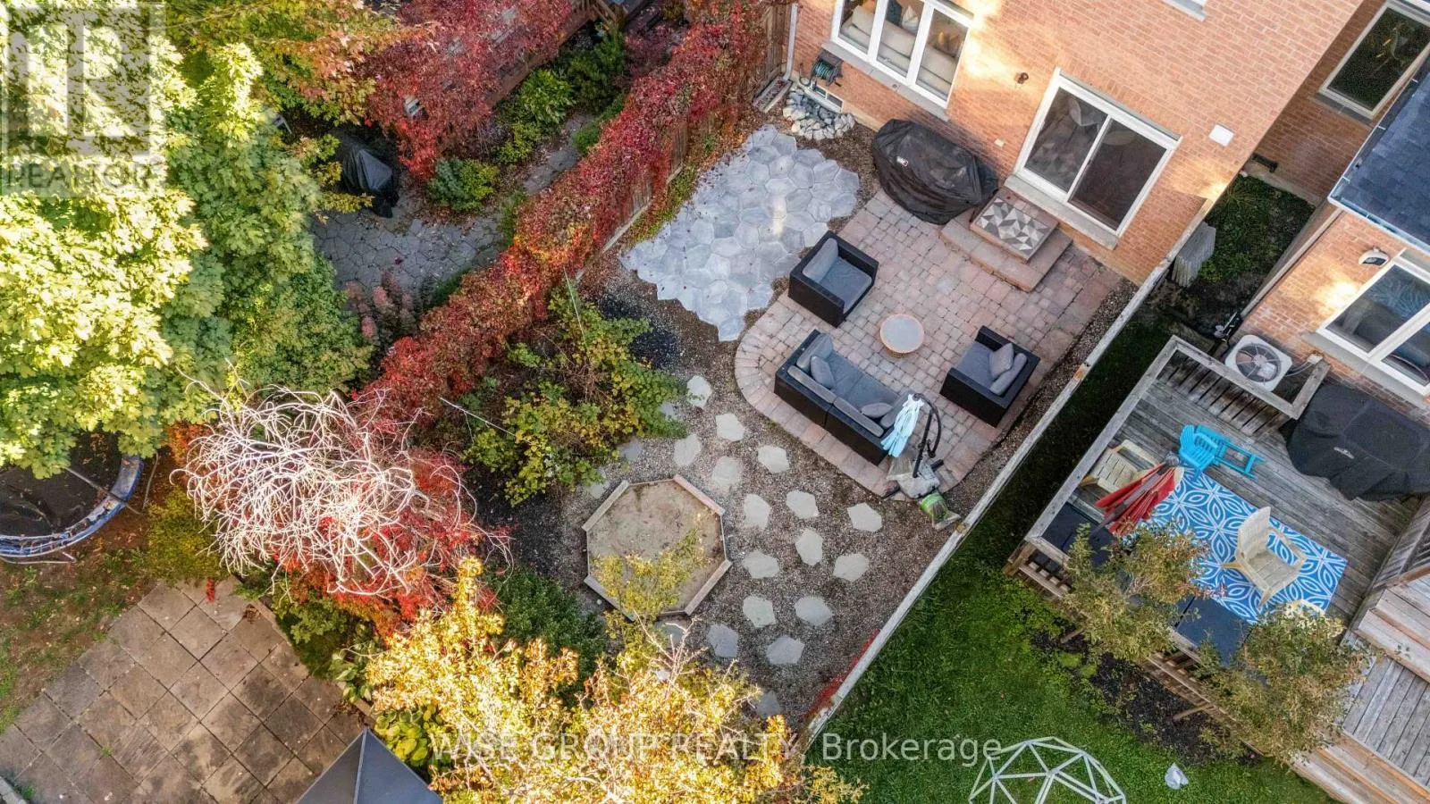 125 MISTYWOOD CRESCENT