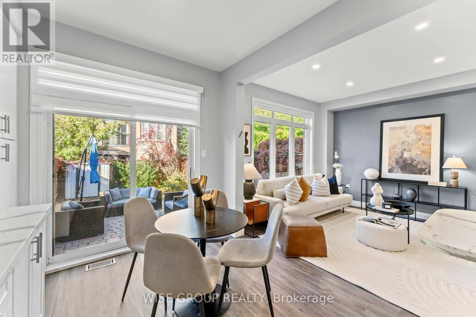 125 MISTYWOOD CRESCENT